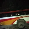दाङमा पुलबाट बस खस्यो, १४ जना घाइते