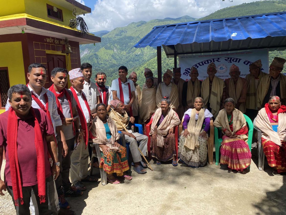 received_2128347757567660