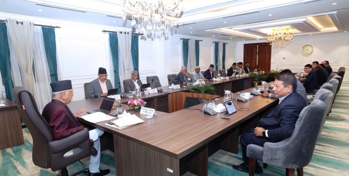 Oli Cabinet2025-04-15-23-30-44