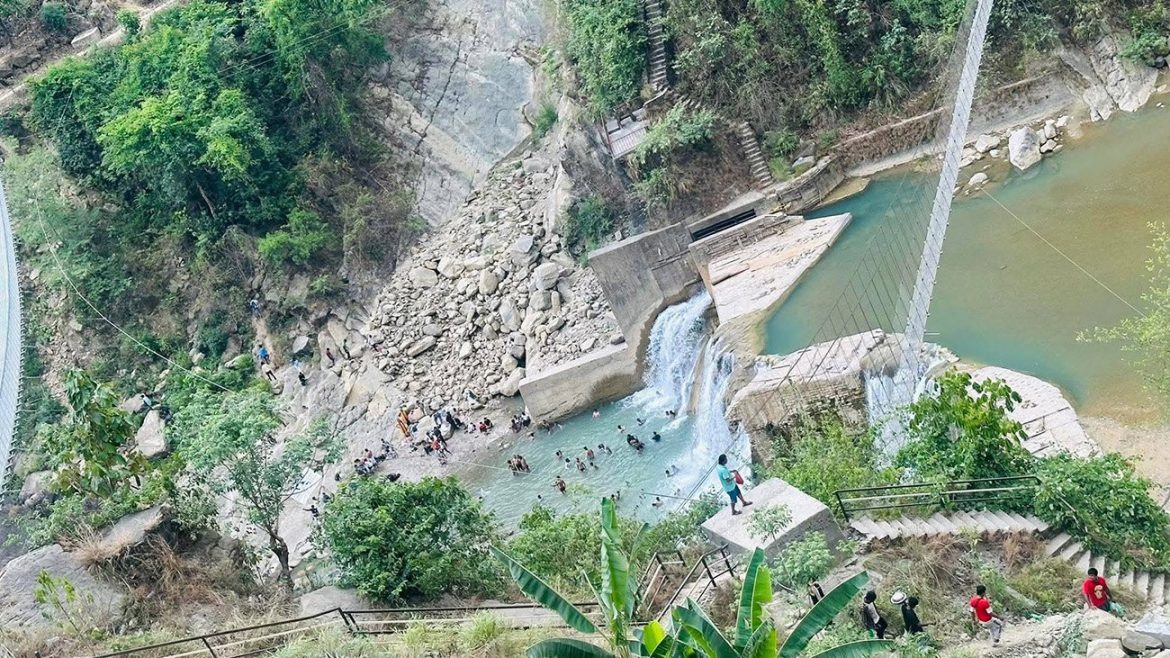 Tinau_Nadi_zIIQnHi6oY