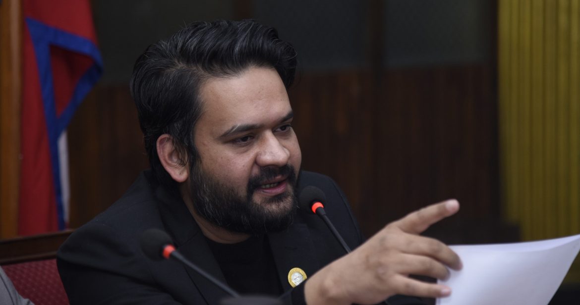 balen2024-07-31-21-03-56